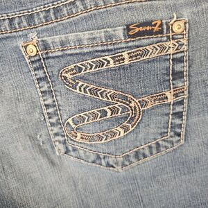 Seven7 Denim Shorts Embroidered Pocket Size‎ 10 Jeans